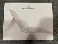 Apple iPad Magic Keyboard Folio White Keyboard Folio/Case for iPad picture