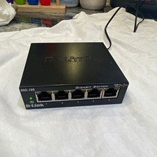 D-Link DGS-105 5-Port Gigabit Unmanaged Layer 2 Standalone RJ-45 Switch picture