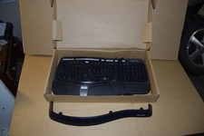 Microsoft Natural Ergonomic Keyboard 4000 KU-0462 Wired USB w/ Riser Stand Clean picture