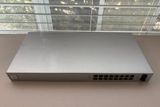 Ubiquiti Networks UniFi Managed PoE+ 16-Port Gigabit Switch (US-16-150W) Scuffs picture