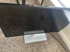 HP 32s 31.5 Inch LCD Monitor with Stand picture