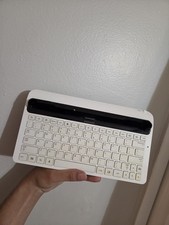 Samsung Wireless Keyboard – Multimedia Keyboard – White – Internet & Smart TV picture