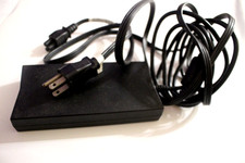 DELL AC/DC ADAPTER 19.5V picture