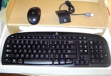 Logitech EX 100 Cordless Desktop Keyboard and Mouse Set Wireless picture