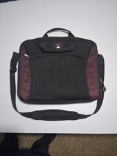 Swiss Gear by Wenger The Sherpa laptop slimcase in black with burgundy/maroon picture