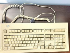 IBM model M (82G2383) Manufactured by Lexmark 08-JUL-94, Wired with Adapter picture