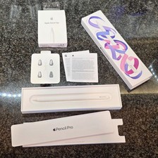 Apple Pencil Pro A2538 White with 4-Pack Replacement Tips MX2D3AM/A MLUN2AM/A picture