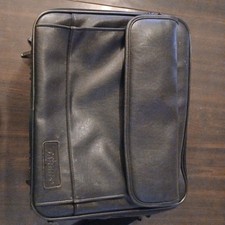 Targus Laptop Black Leather Padded Briefcase Bag Shoulder Strap included sk-d picture