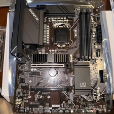 GIGABYTE Z590 UD Motherboard Intel 11th Gen Z590 DDR4 LGA 1200  ATX w/ IO Shield picture