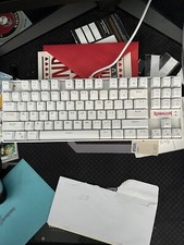 Redragon K552-N KUMARA White Mechanical Gaming Keyboard AND LTC circle pit mouse picture
