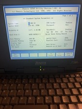 Zenith Laptop Data Systems ZPR Vintage powers On Nice Condition- picture
