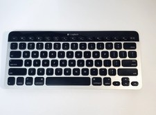 Logitech Bluetooth Illuminated Keyboard K811 For Mac OS Rechargeable picture