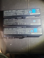 Toshiba PA3817U-1BRS 4400 mAh Laptop Battery - Black picture