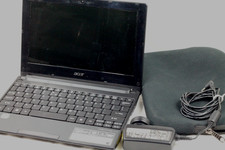 Acer Aspire One Netbook D255-1268 w/ Case & Charger TESTED - READY TO SETUP /995 picture