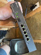 TP-Link ER7206 Omada Gigabit VPN Router picture