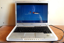 vintage dell inspiron e1405 laptop computer picture