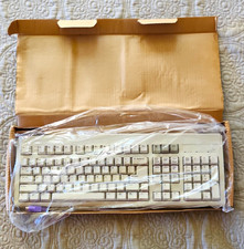 BTC 5201 Standard Desktop Keyboard Beige Wired PS/2 English QWERTY picture