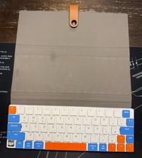 NuPhy NUTYPE F1 64 Keys, MK-00 Bluetooth White Mechanical Keyboard w/ Hard Case picture