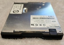 Dell 9Y700 PowerEdge 1750 FDD Floppy Disk Drive picture