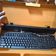Dell KB522-BK-US Standard Wired USB Plug & Play Keyboard Black English QWERTY picture