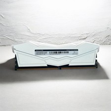 TEAMGROUP T-Force Delta RGB (1X32GB) DDR5 6000MHz PC5-48000 FF4D532G6000HC38ABK picture