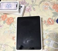 Apple iPad 10.2in 256GB Gray Wi‑Fi + 5G Tablet w/ Box (Used) picture