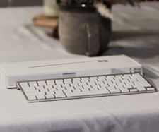ORIGINAL BOX- Apple Compact Aluminum Keyboard Silver/White -QWERTY English picture