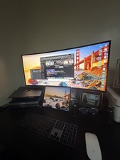 Dell UltraSharp U3421WE 32 in WQHD Curved Screen LCD Monitor picture