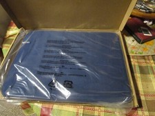 AMAZON BASICS PADDED~~ (Laptop Sleeve) BLUE  [17.3