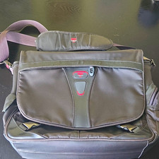 Tumi T-tech Classic 5506GRH Messenger Bag Briefcase Laptop Bag. picture