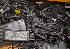 Assorted Laptop power adapters/chargers 5V 16V 18.5V 19V 19.5V 20V picture