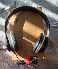 computer speakers and headphones, and everything in else in the box. picture