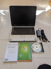 Toshiba Satellite M35X laptop Celeron M 1.5 GHz 512MB RAM 40GB HDD Windows XP picture