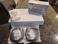 WAVLINK Portable  Monitor and Dock Bundle  picture
