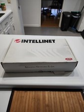 Intellinet 24-Port Fast Ethernet Rackmount Switch | 520416 | picture