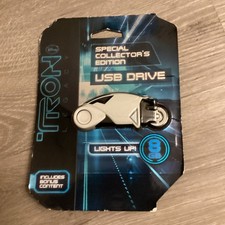 Disney Tron Legacy Special Collector Kevin Flynn USB White Light Cycle New 2010 picture