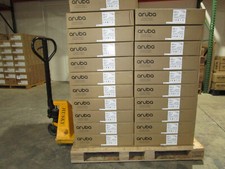 JL827A - HPE FlexNetwork 5140 24G Poe+ 4SFP+ EI Switch  BRAND NEW picture