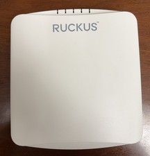 Ruckus 901R550US00 ZoneFlex R550 Wireless Access Point picture