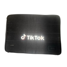 Official TikTok Solo New York Laptop Case 15
