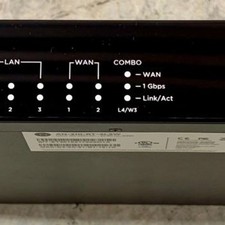 Araknis Networks AN-310-RT-4L2W 310 Series Gigabit VPN Router picture