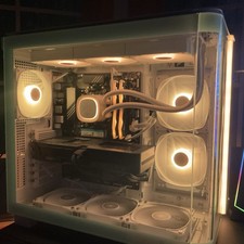 Skytech King 95 Gaming PC Desktop, Ryzen 7 9700X3D 2TB SSD - 5060Ti gpu Lian Li picture
