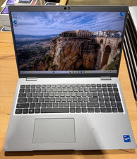 Dell Latitude 5520 15.6