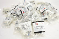 LOT OF 40 - SIEMON CT-C5-C5-02 CT Coupler, Flat, Double, CAT5e Universal White picture