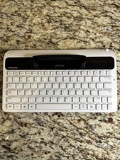 Samsung Galaxy Tablet Keyboard Dock (Model: ECR-K10AWE) picture