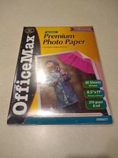 OfficeMax 8.5 x 11 Premium Glossy Photo Paper Inkjet Compatible 8mil White picture