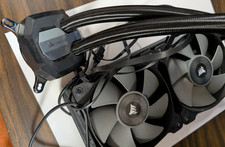 Corsair Hydro Series H100i Extreme Performance Liquid CPU Cooler CW-9060025-WW picture