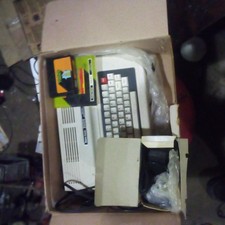 VINTAGE RADIO SHACK TRS-80 MODEL COMPUTER picture