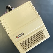 Apple IIe Vintage Home Computer Model Apple IIe MPN A2S2064 picture