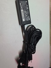 HP HSTNN-CA40 19.5V 2.31A 45W Genuine Original AC Power Adapter Charger picture