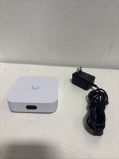 Ubiquiti UniFi Express UX Cloud Gateway & Wi-Fi 6 Access Point (UX-US) picture